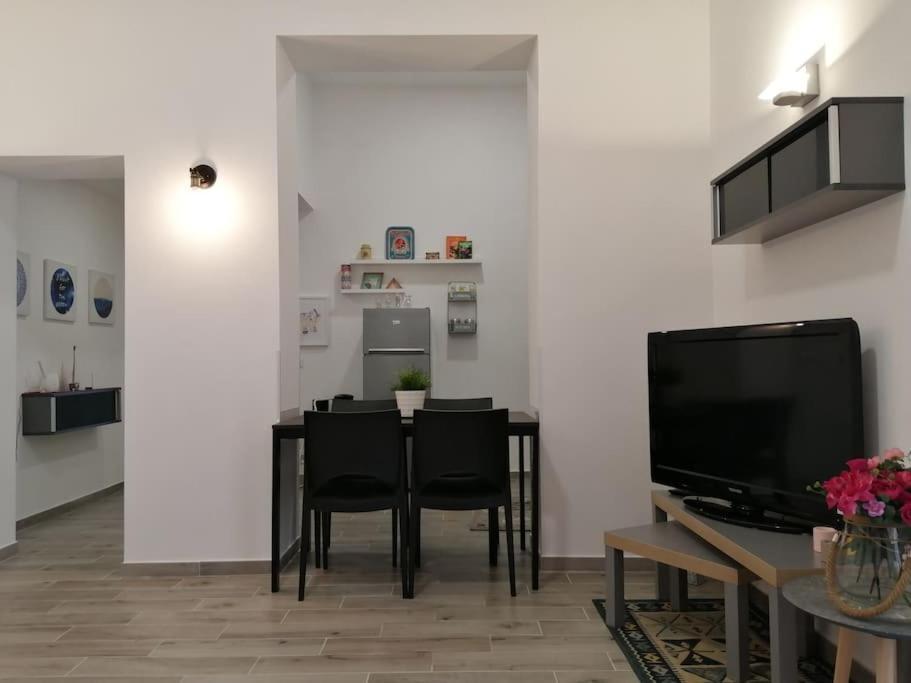 Sguardo Sul Duomo Apartment Napoli Exterior foto
